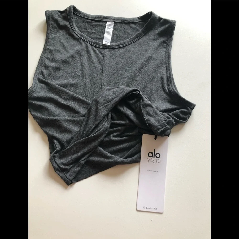 Alo Yoga in Anthracite Heather Top